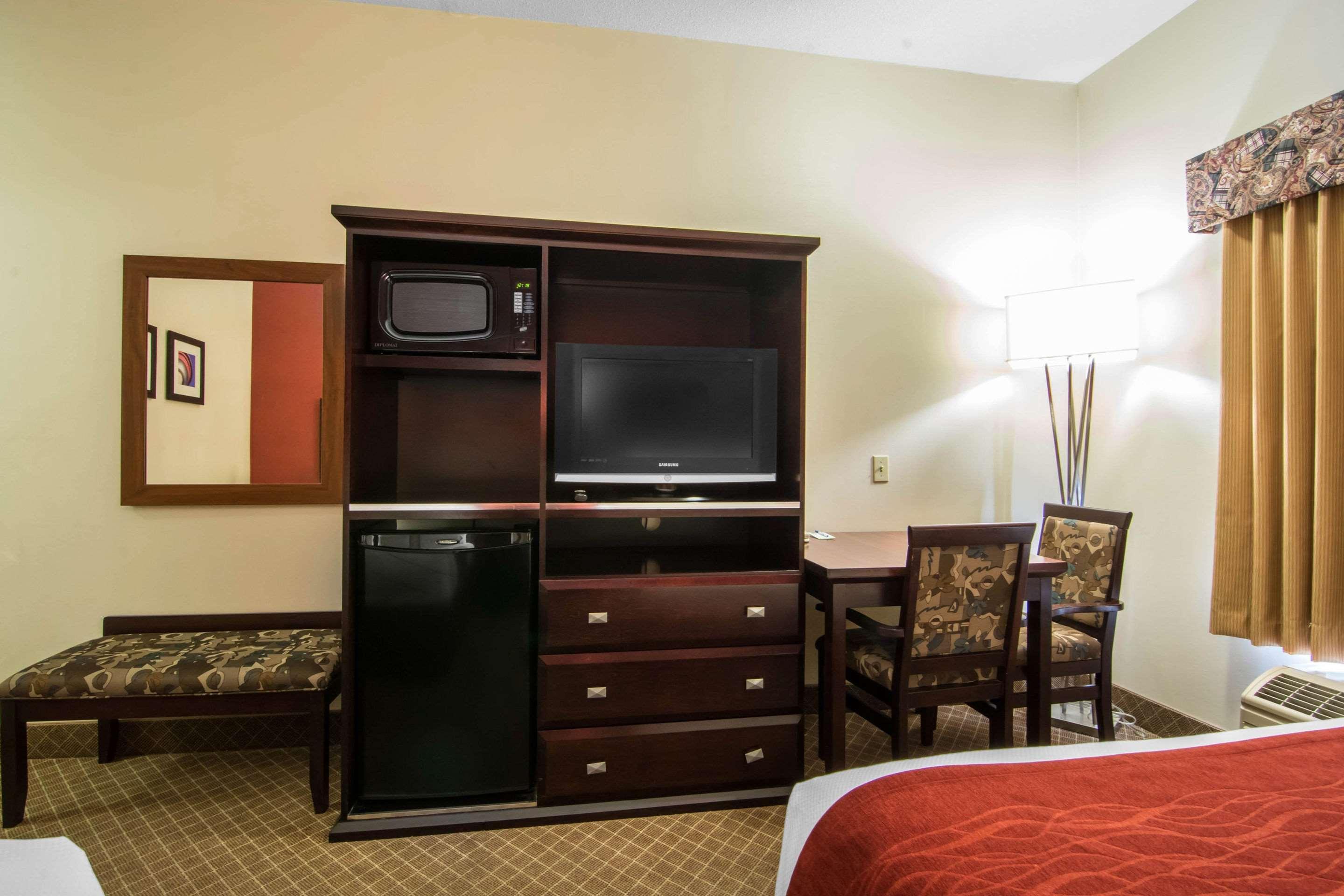 Comfort & Airport South Calgary